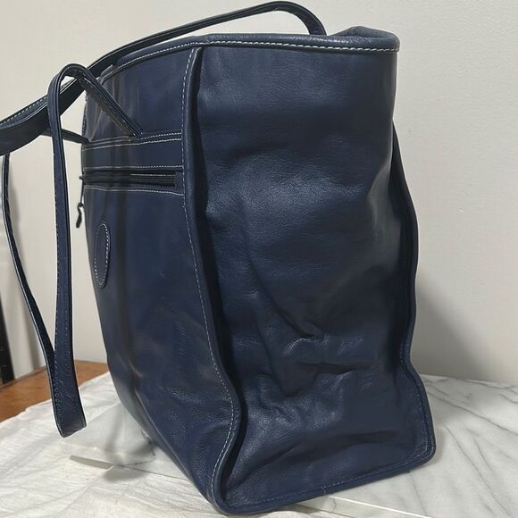 Elegant Navy Blue Tote Bag leather zip closure with CD logo - Picture 8 of 12